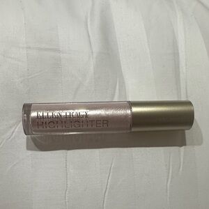New Ellen Tracy Highlighter - Shimmering Gold